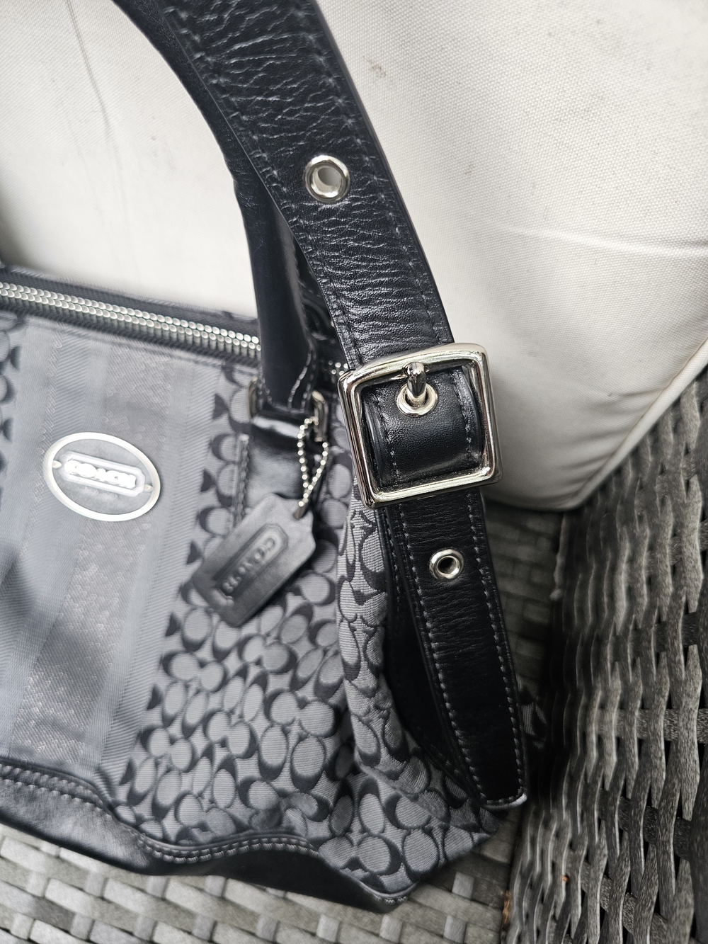 🚨SALE🚨Coach Legacy Signature Stripe Molly Convertible Satchel (Model #21154) - Picture 7 of 14